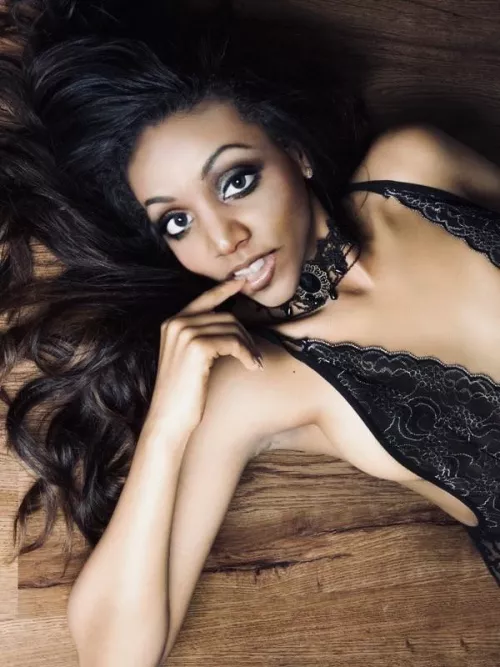 If the country could come together with bi-partisan porn I’d like to help.  Who’d you cast me as…Harris, Hailey, Vance or someone else.