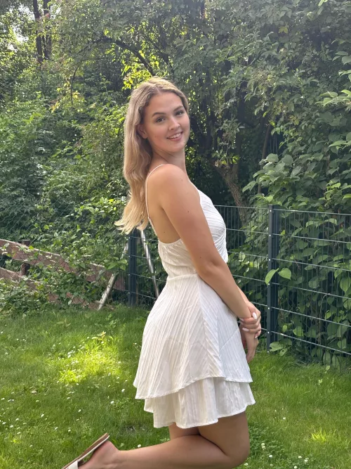 its perfect for summer🙈 just not sure if i look chubby in this?