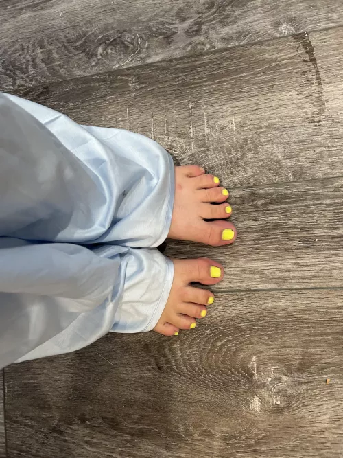 😝😝 looking for some new friends 