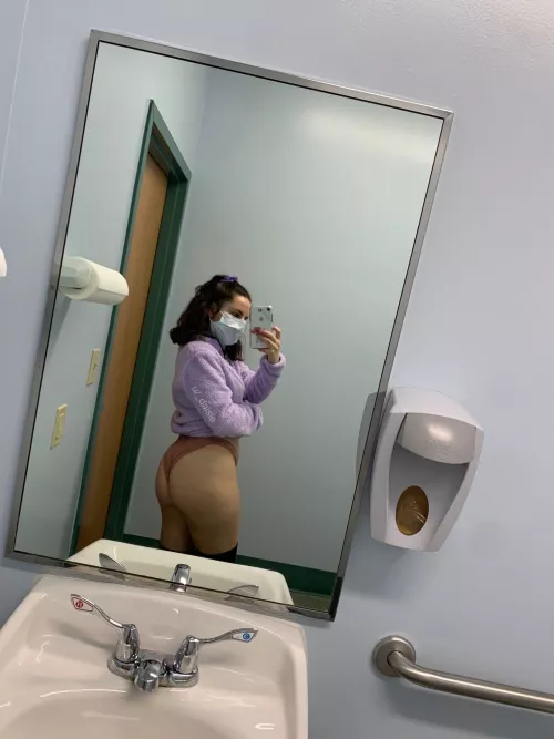 think i'd be your favourite coworker?