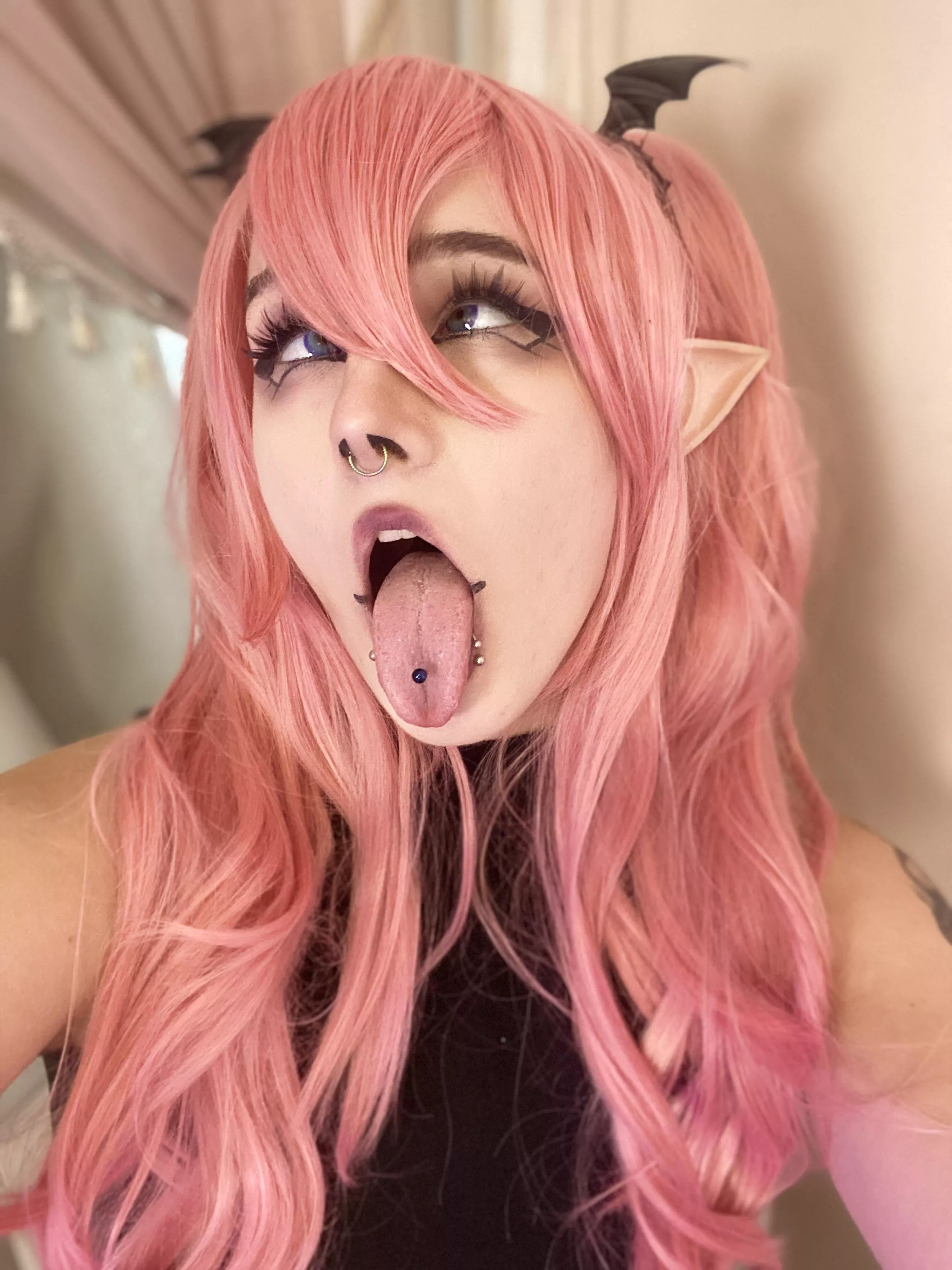 Ahegao goddess inviting you to revel in ecstasy together
