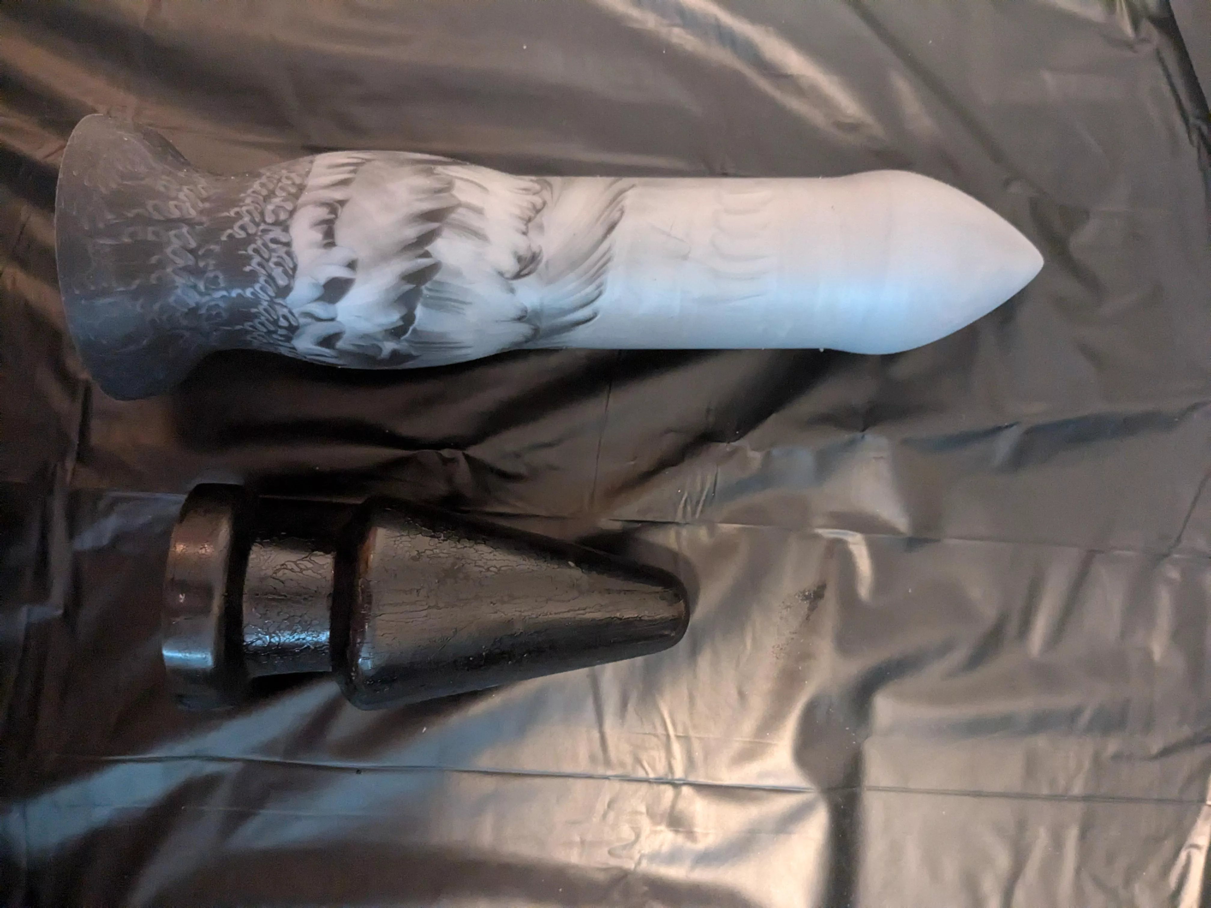 Been conquering the 7.5cm diameter knot on my custom DeepPleasureToys dildo recently