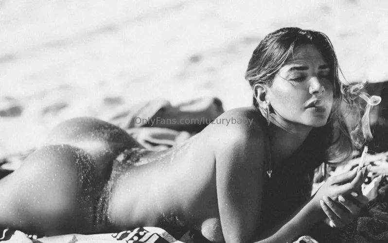 Do you like hey males in public places?