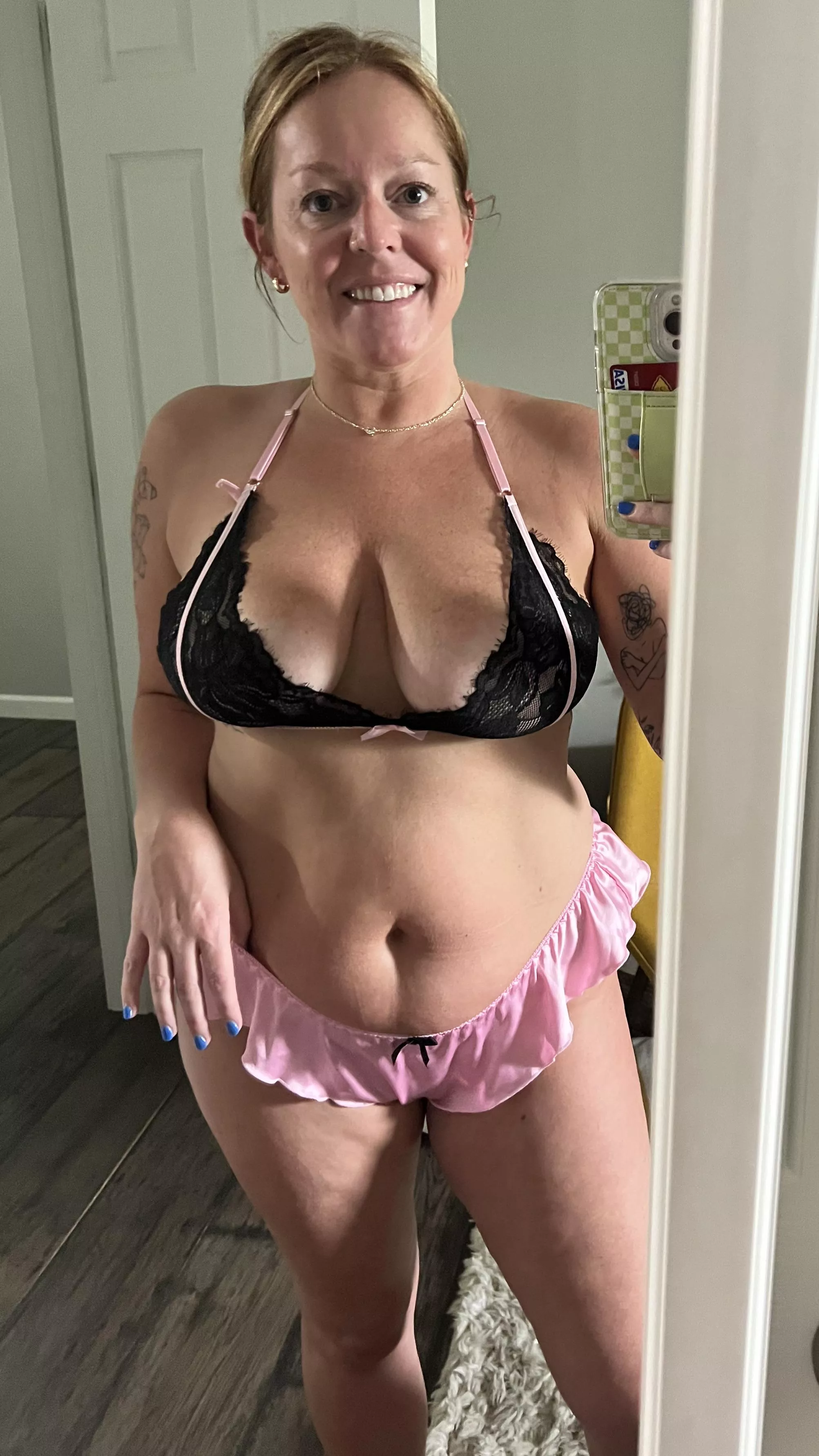 Ginger & chest freckles, would you bang? [IRTR]