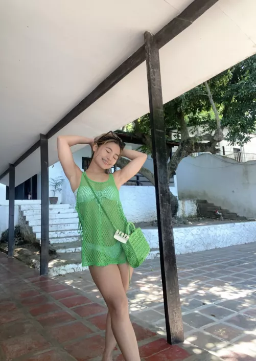 Green cover-up for the win. 