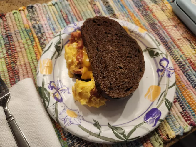 I made breakfast all by myselfs. 🍳