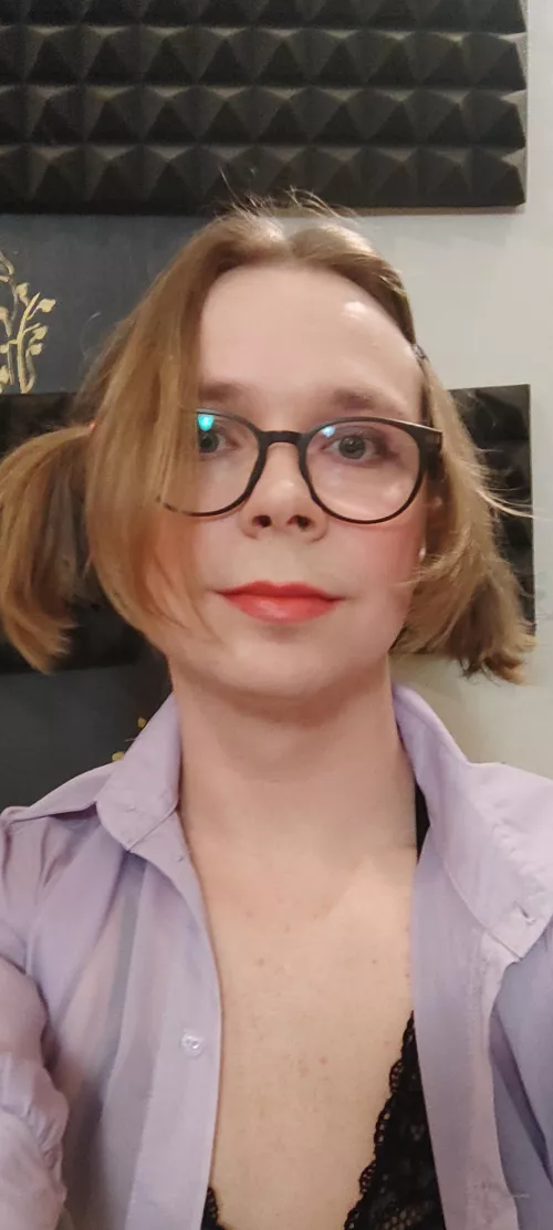 Im a shy little girl. But i can't stop thinking about cocks... I want my face to be covered in cum 🥺