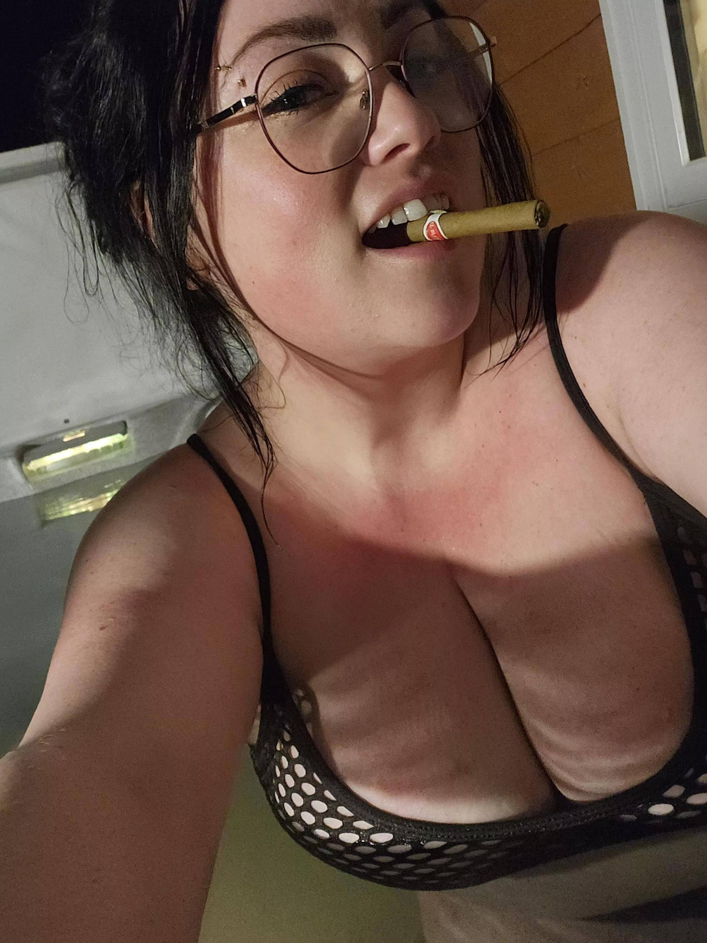 I'm not naked, just want to know if you would sesh with me 