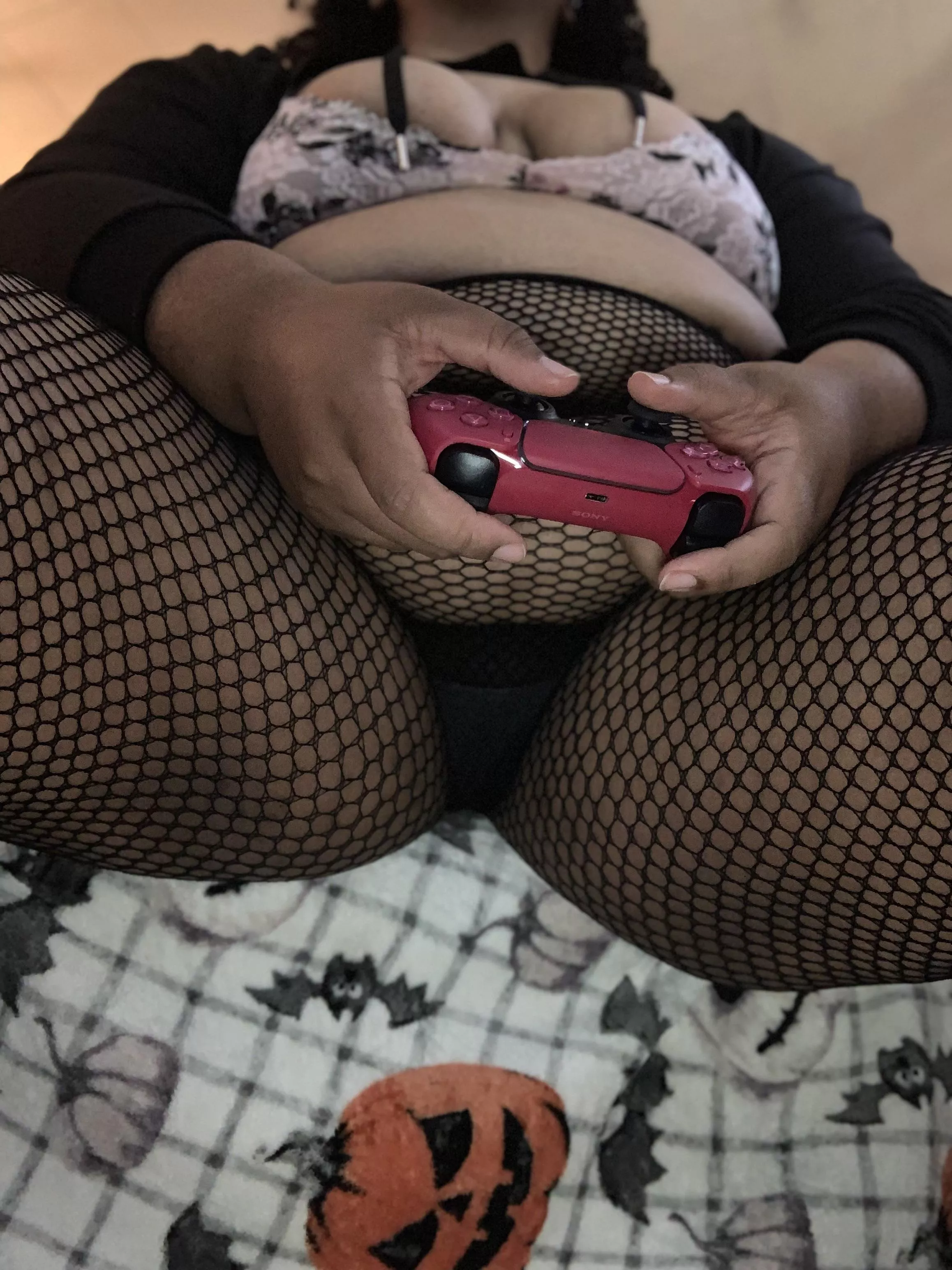 send the guys who like nerdy bbw’s my way 🫡 