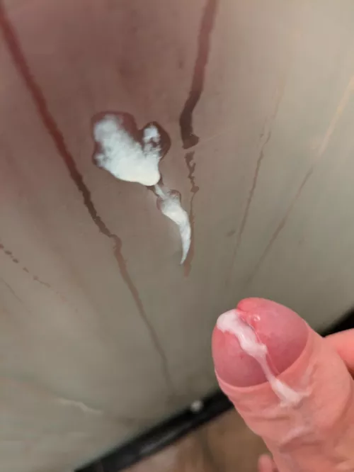 Thick load in the shower 