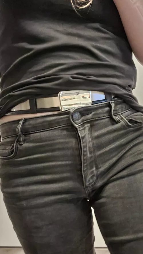 Think anyone noticed today's accessory?