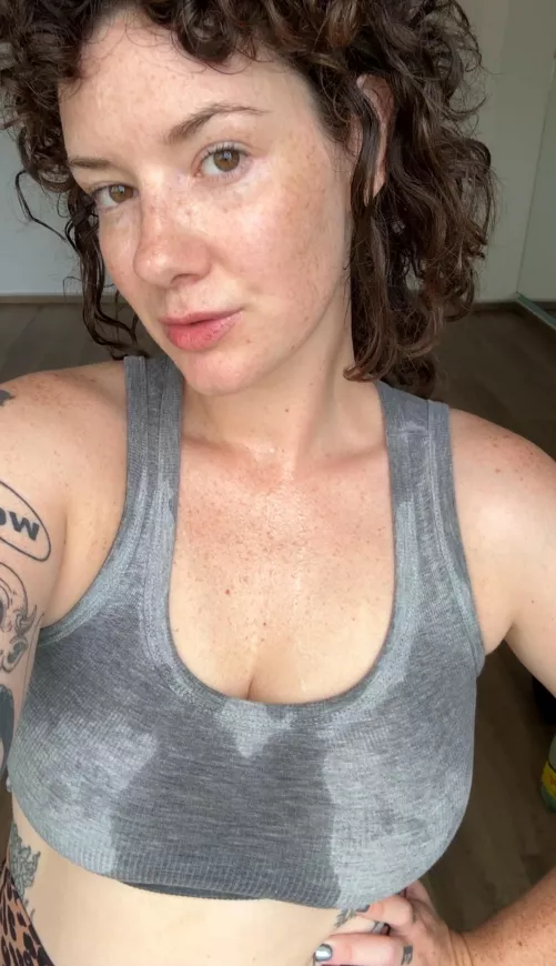 What’s it gonna be? Towel or your tongue?