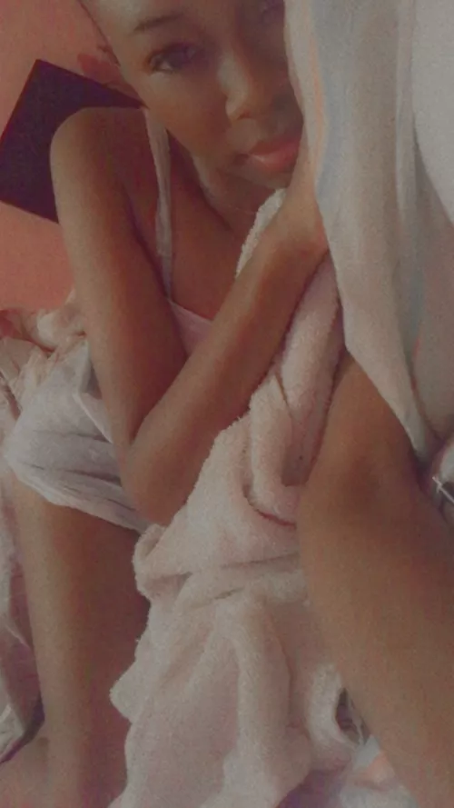 Would rather be snuggling with daddy but we are long distance!! 😣