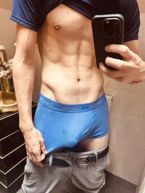 25m, hi like my post if you are addicted 🤪. Send me your snaps guys. 😘