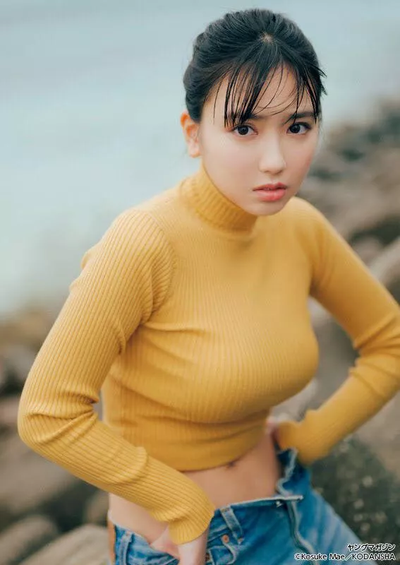 Aika Sawaguchi just need to tease us that way —