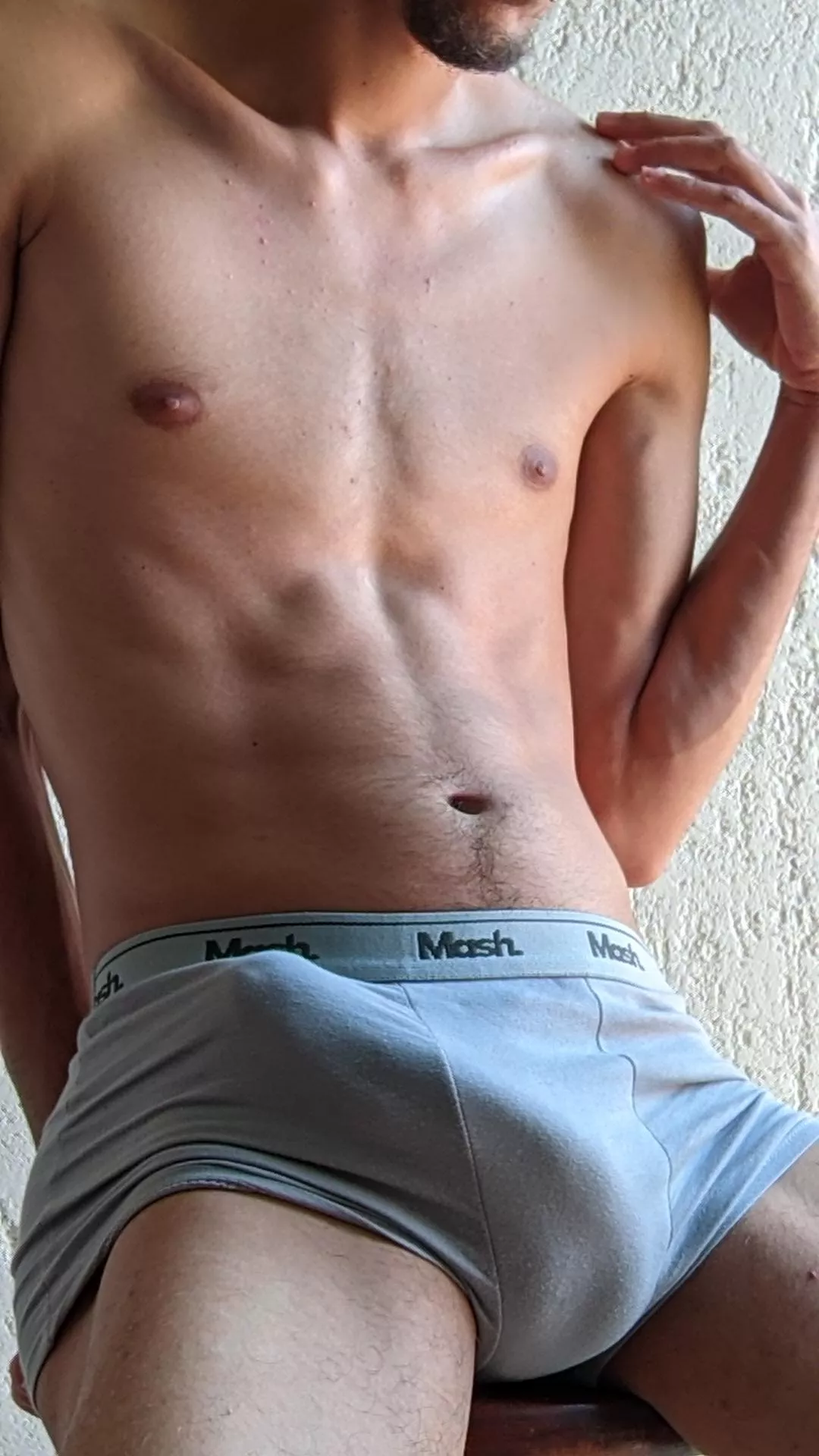 Do I make you horny? 