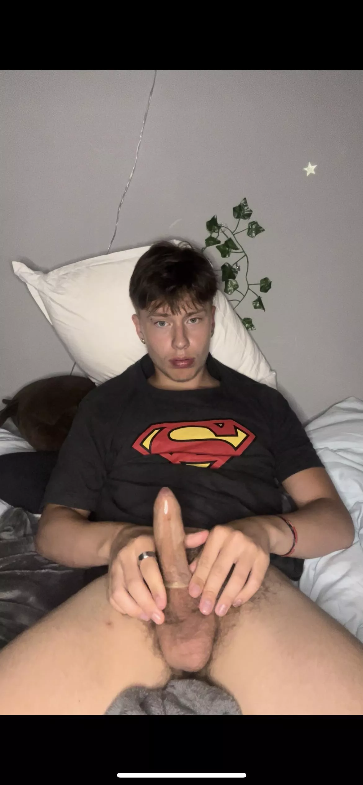 Does anyone else here have a thing for condoms?🥴