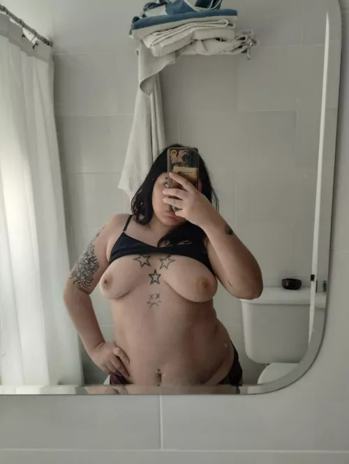 fatty girl here (f)