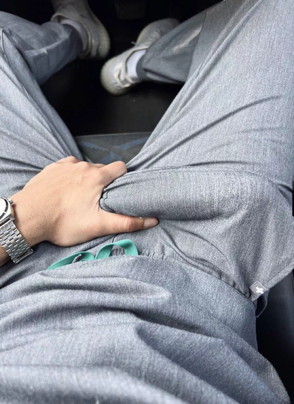 hello I'm new Can I use someone's throat? 