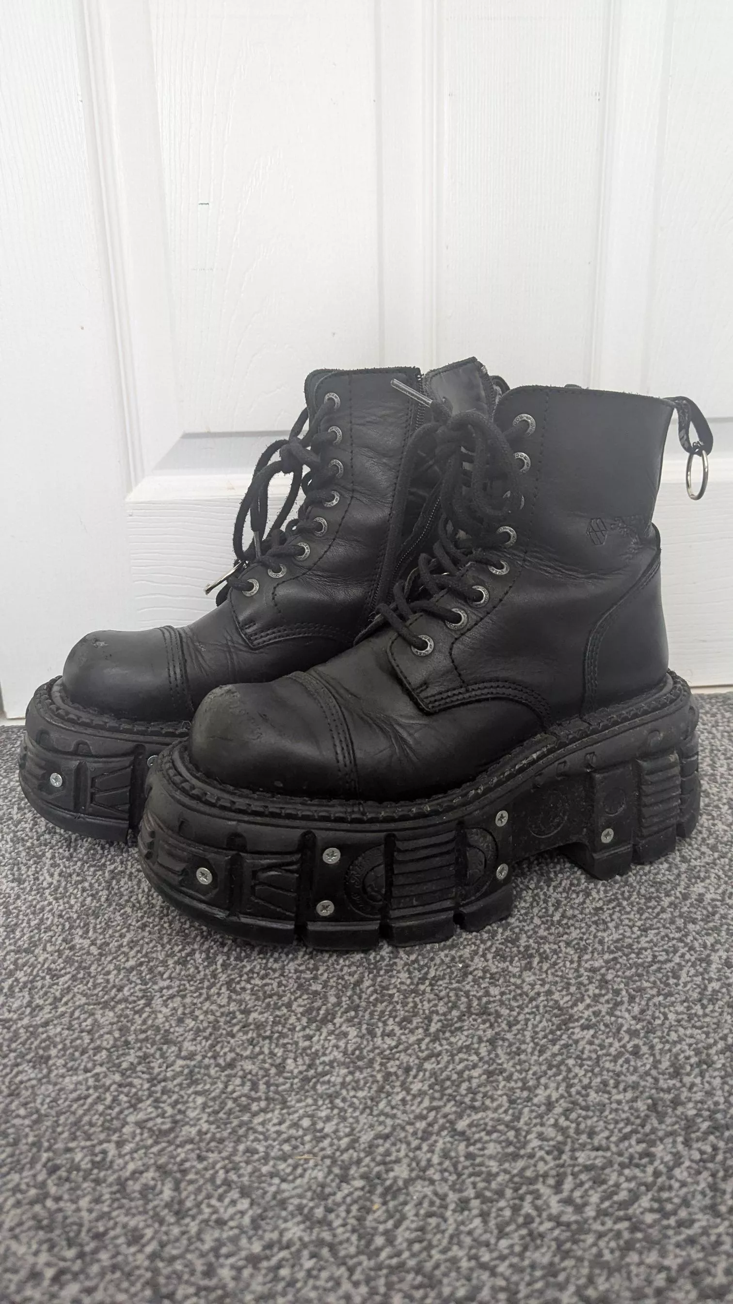 I cannot break in my new rock boots for the life of me 