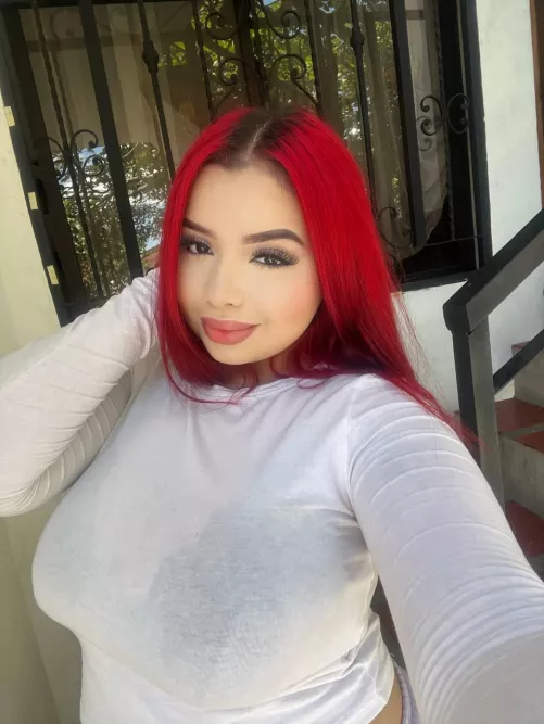 I need someone to date lol 