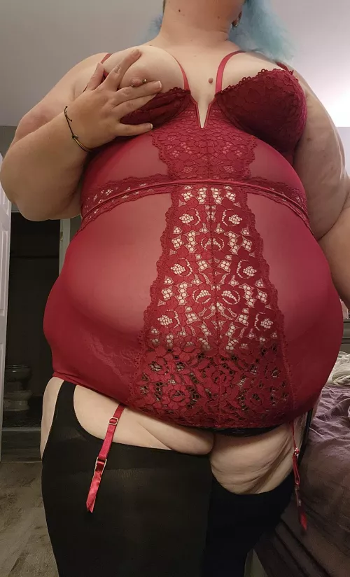 Just a little nip slip 😜