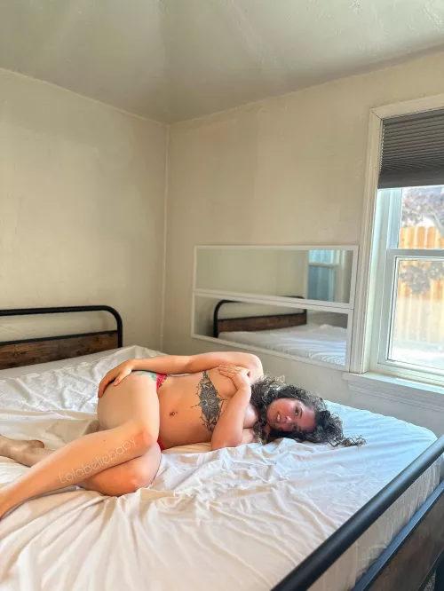 Let’s cuddle babe 🥰