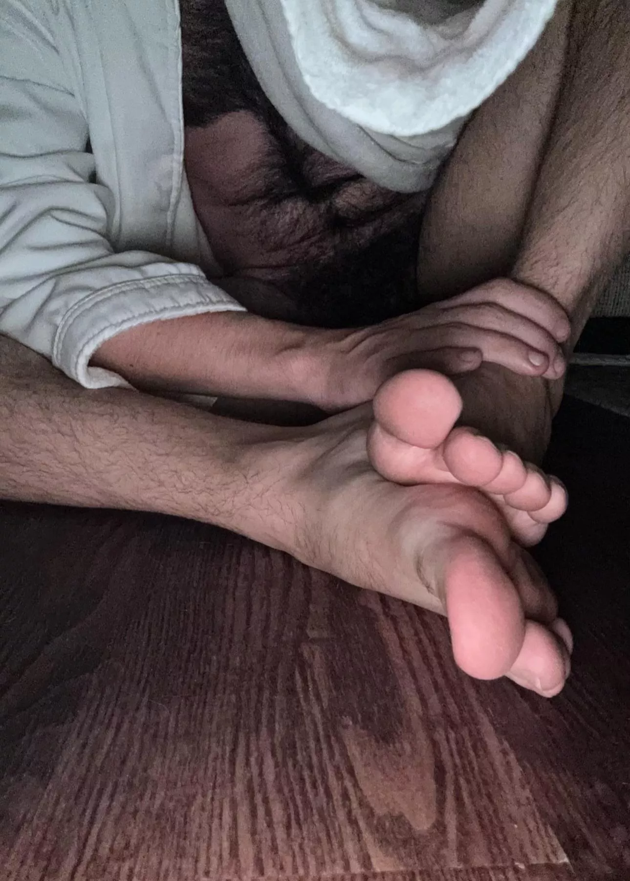 Lick between my toes, or bury your face in my dark bush?