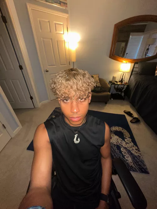 looking for gaymer friends!