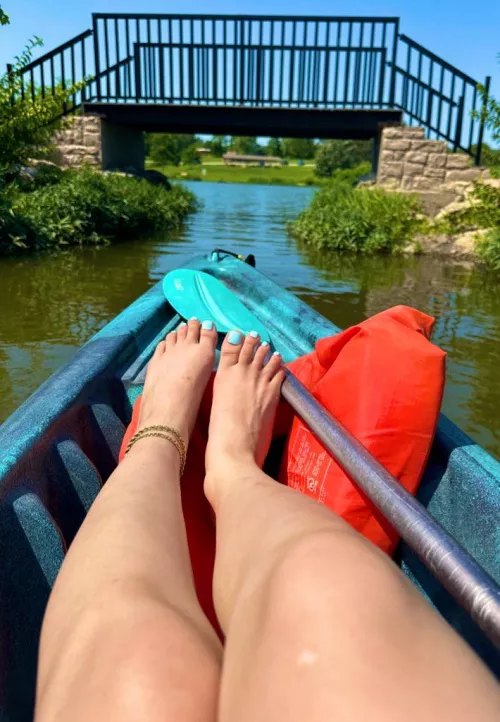 Mesmerized by the match 🛶💅💙💙💙