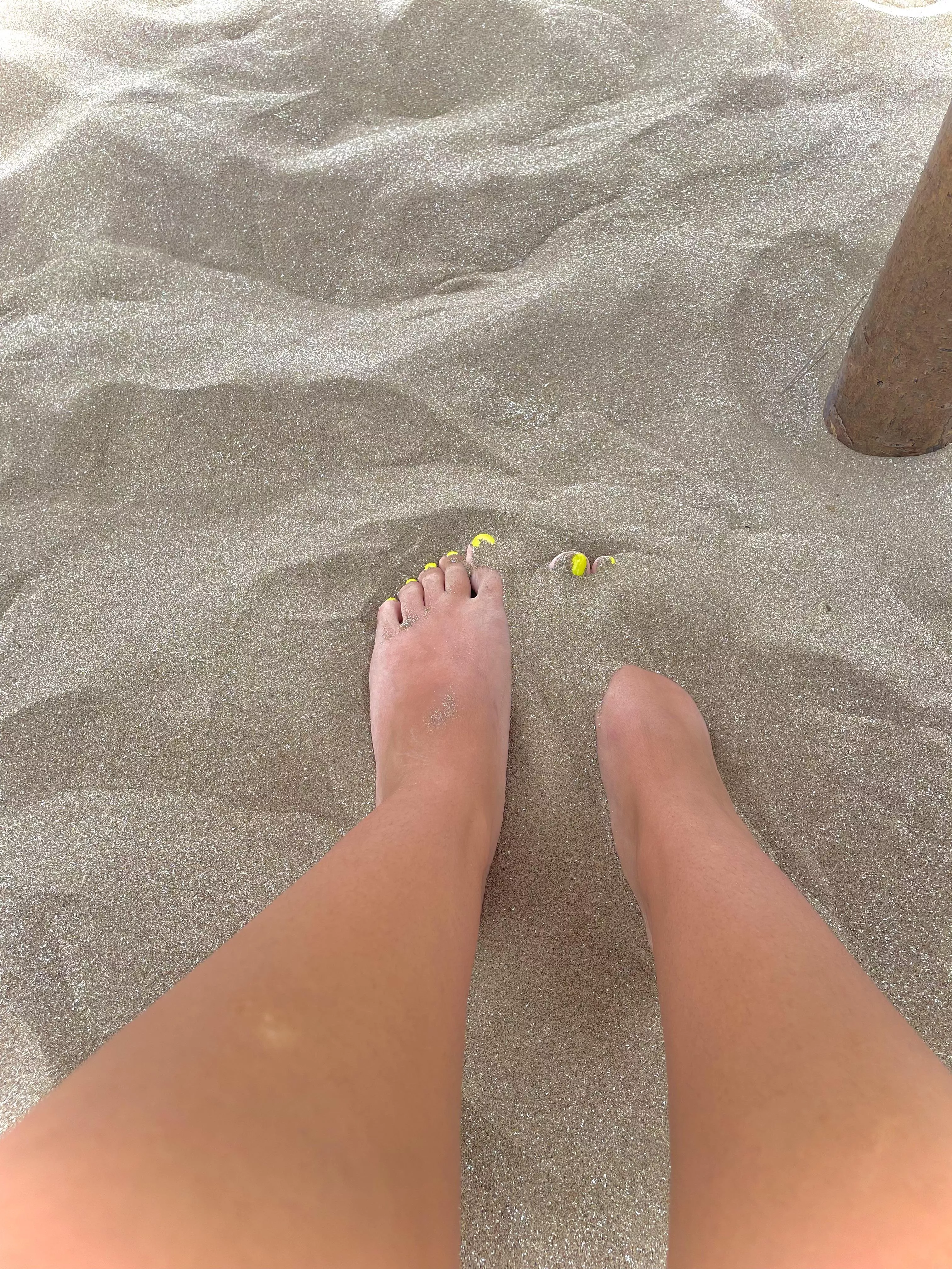 my sandy feet need to be washed