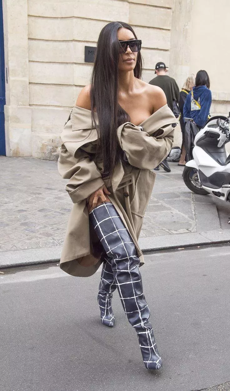 Nobody’s more sexier than Kim 🥵