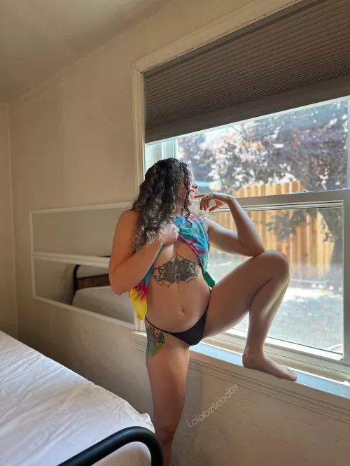 Sunshine and boobies ☺️