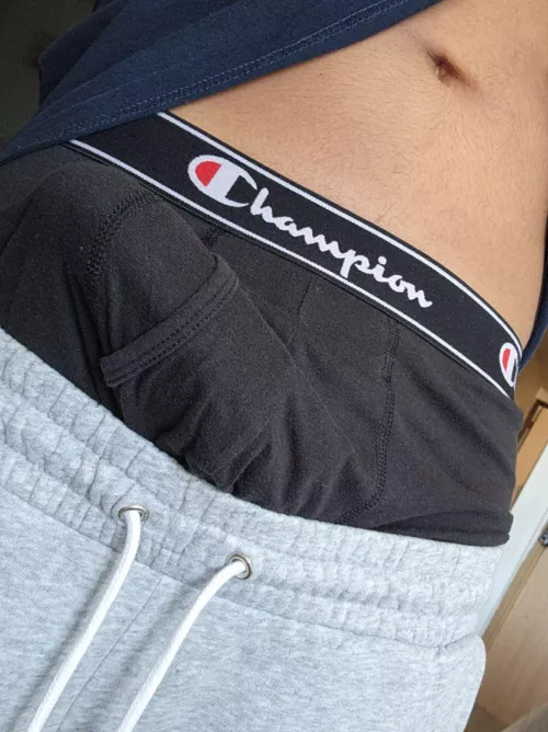 This is why I hate wearing Grey sweatpants :(