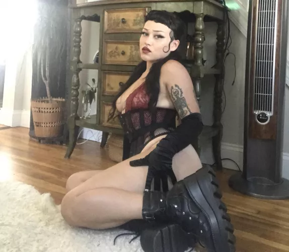 Waiting for you in my platforms 