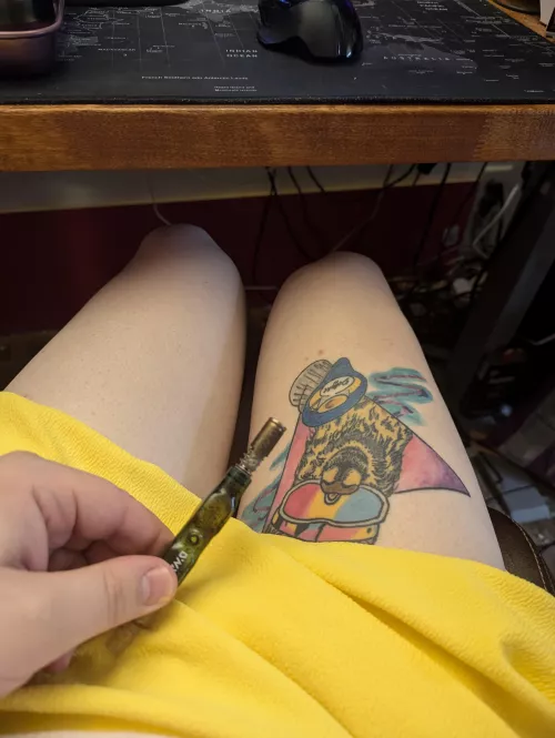 Who wants a puff? 💋 (Nb)