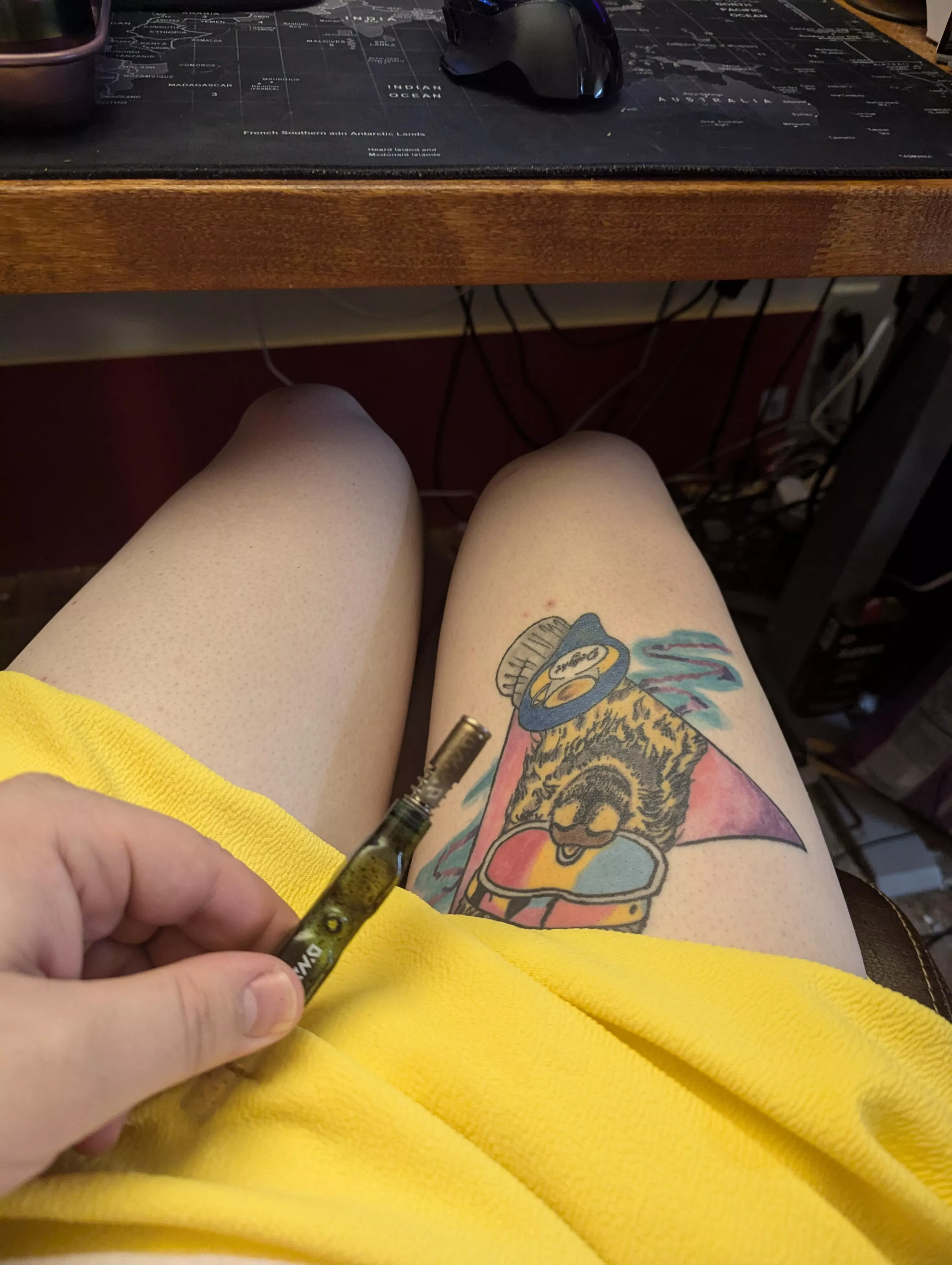 Who wants a puff? 💋 (Nb)