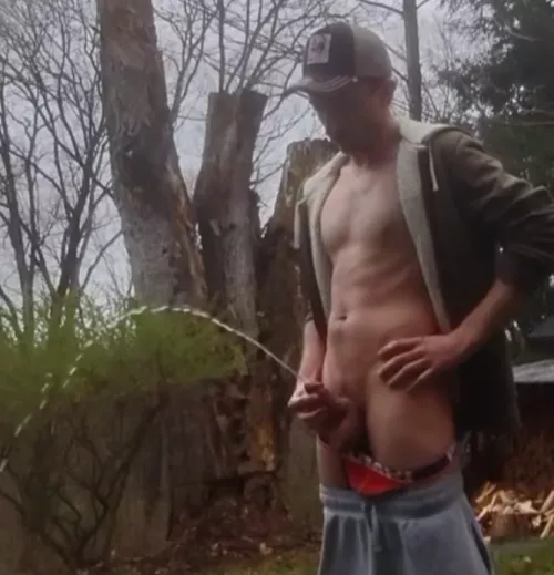 Whose kink is taking piss from other men?