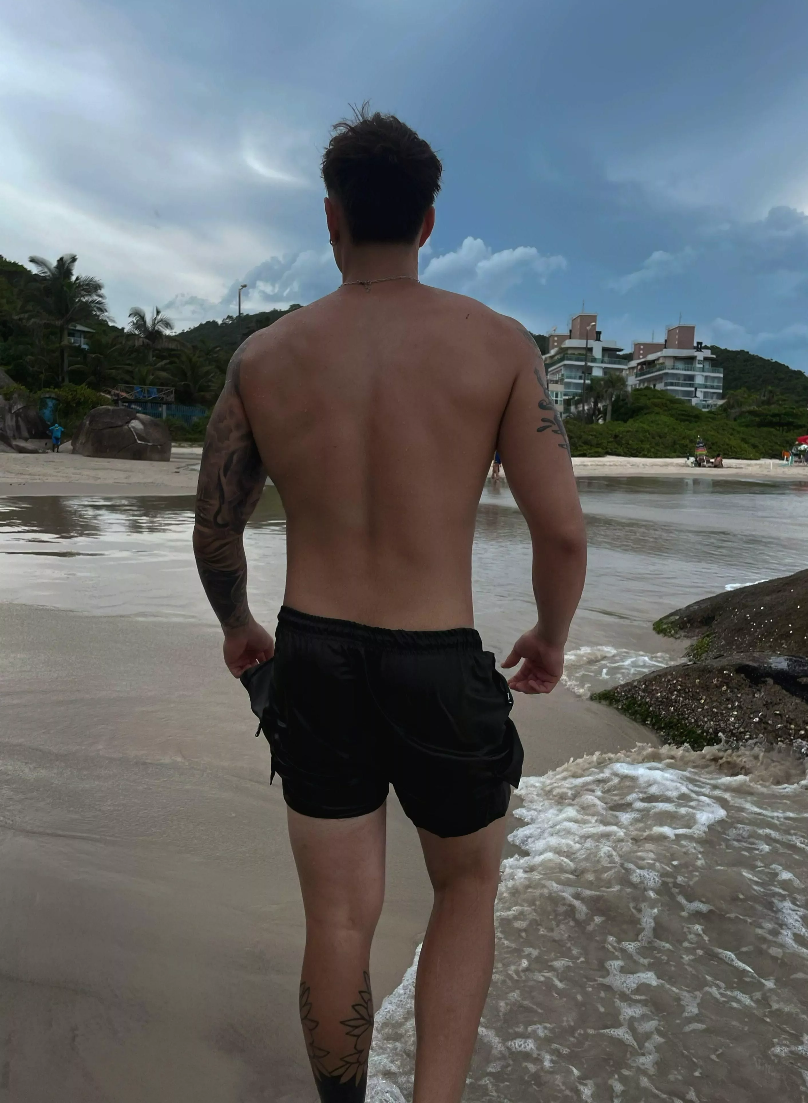 a peek at my chiseled physique