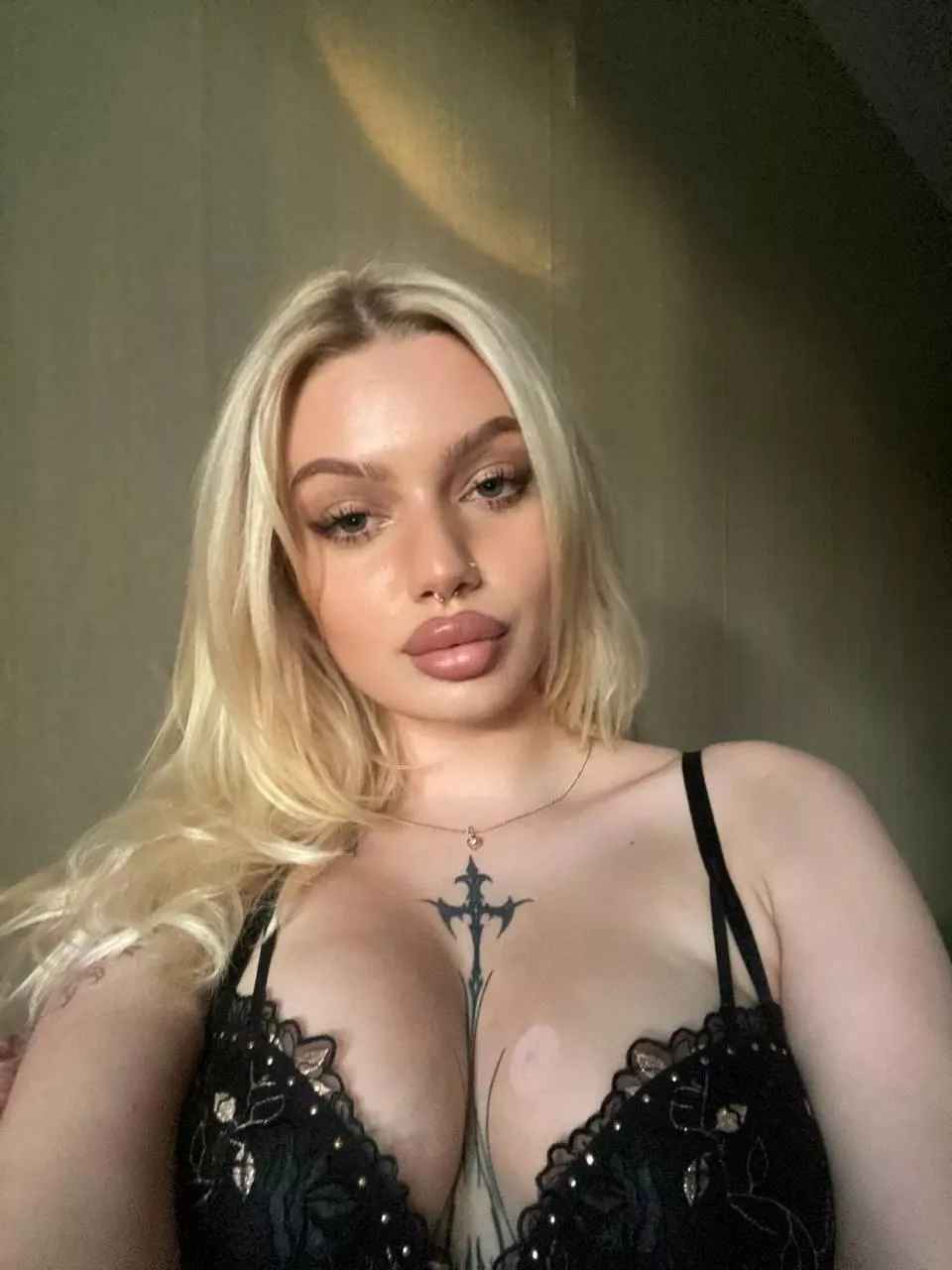 Big dreamy lips and an even bigger personality