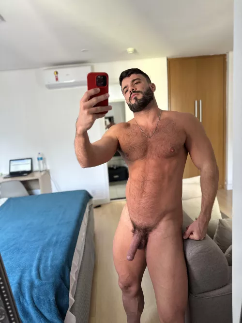 Do you like a new hairy in town? (33)