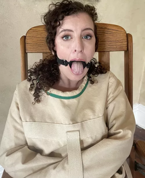 Does the ring gag match the straightjacket?