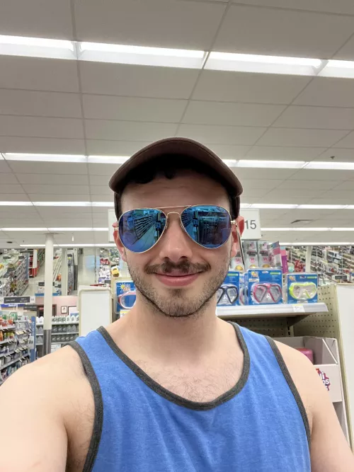 Feeling good in the Walgreens 😎