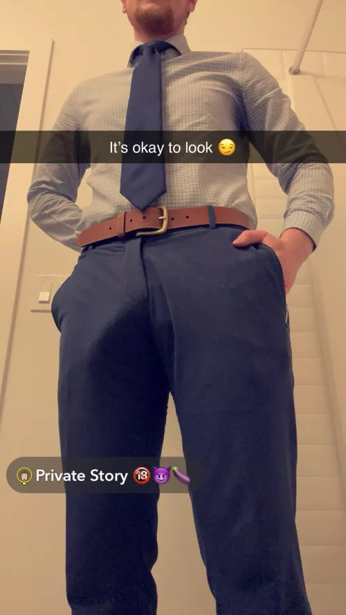 I like to distract my hot colleagues 