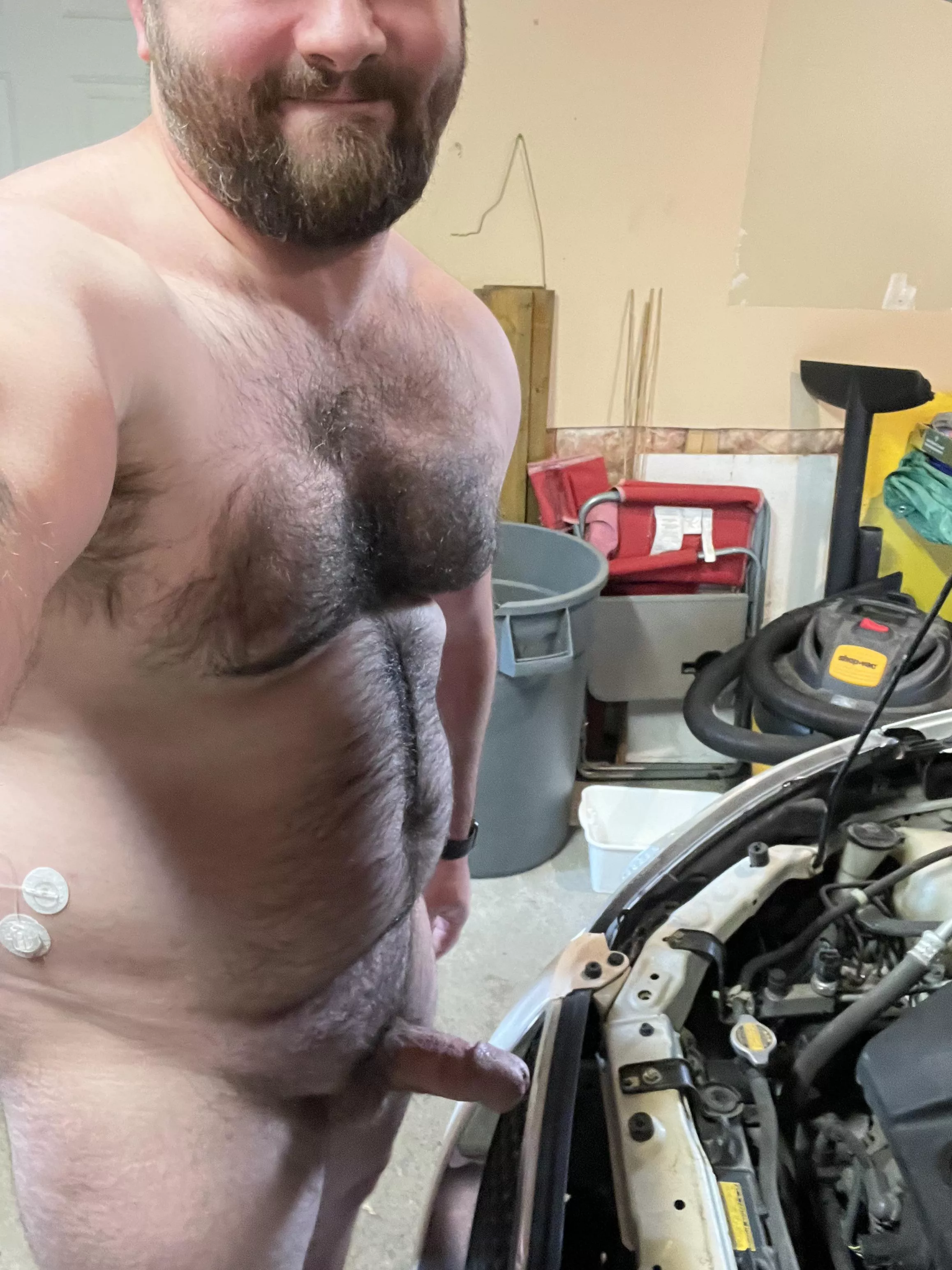 In case you were curious about what’s under the hood 😜 DMs welcomed ladies!