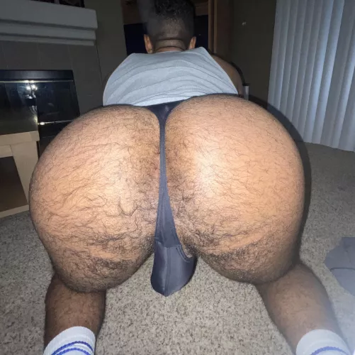 Pull it to the side baby