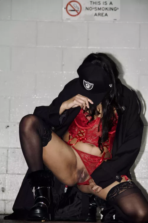 smoking ain't allowed but flashing is?