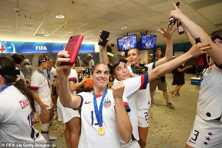 To me female team are a lesdom paradise