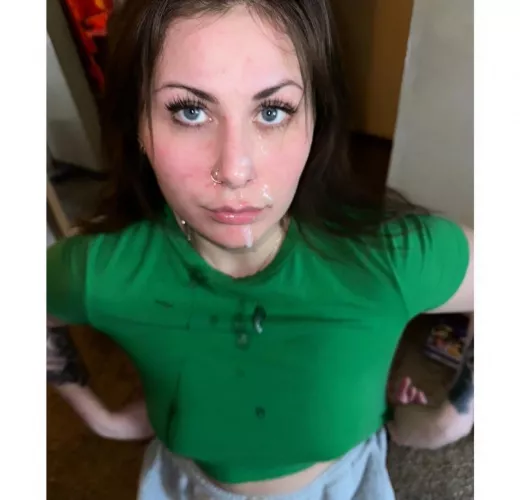 What do you call a girl that ends every tinder date like this?😩😏