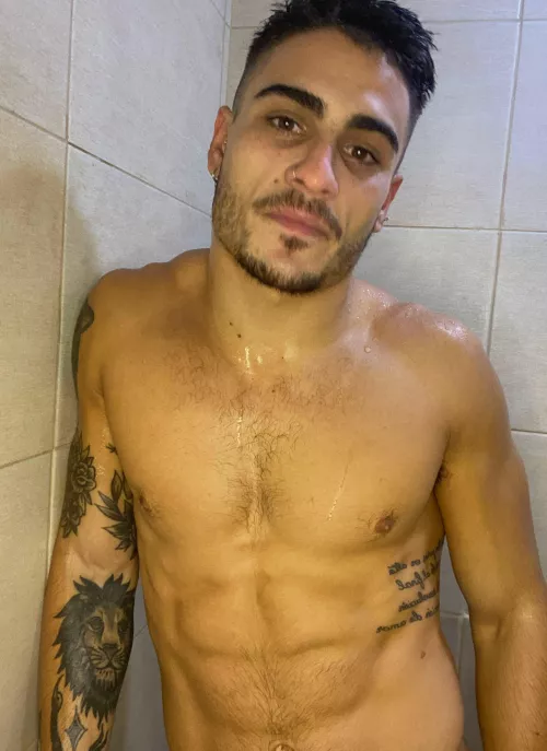 Who else wants to get wet with me?